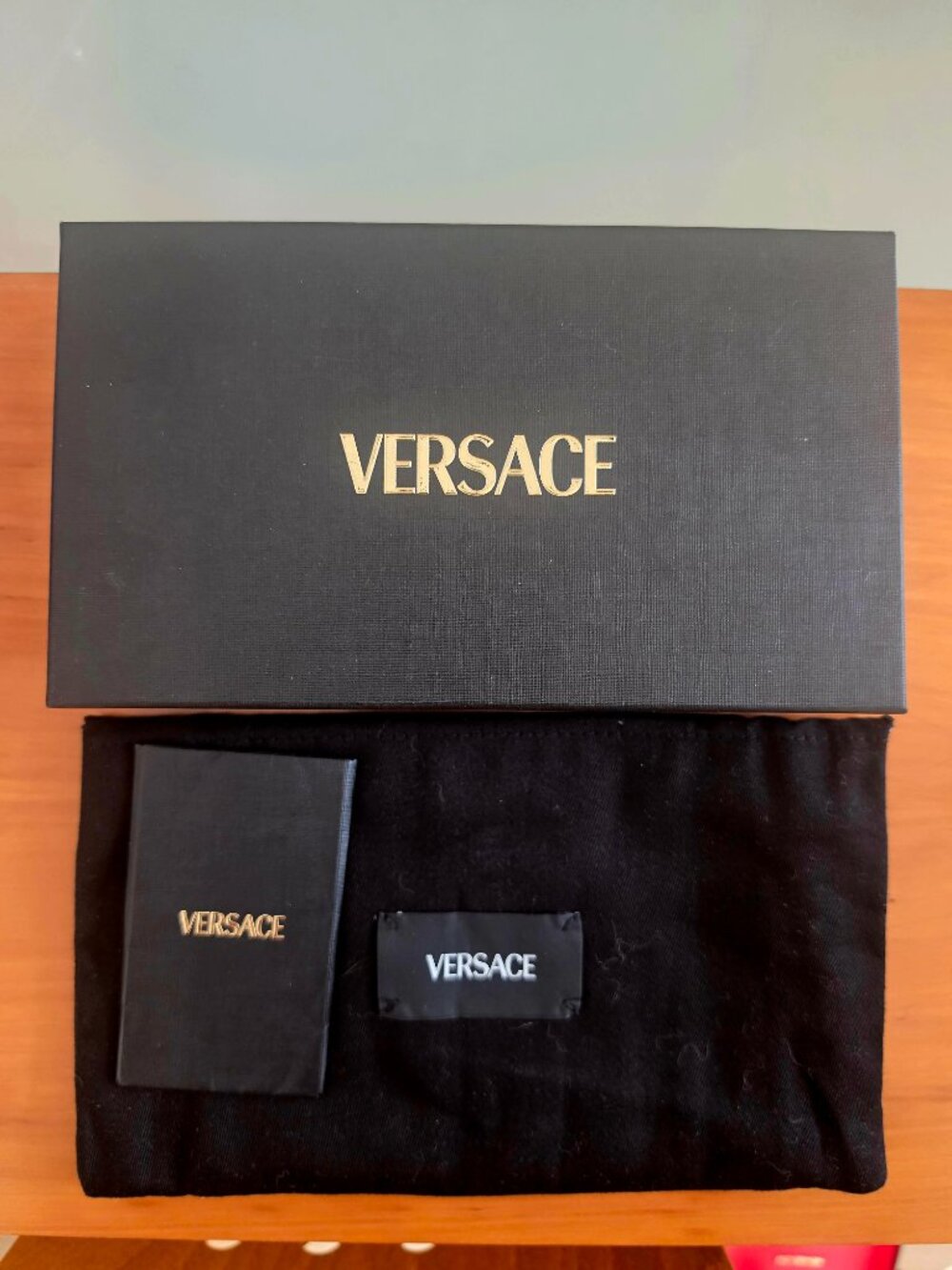 Versace Medusa Wallet, Authentic Exotic-Style, Gold - Picture 4 of 13